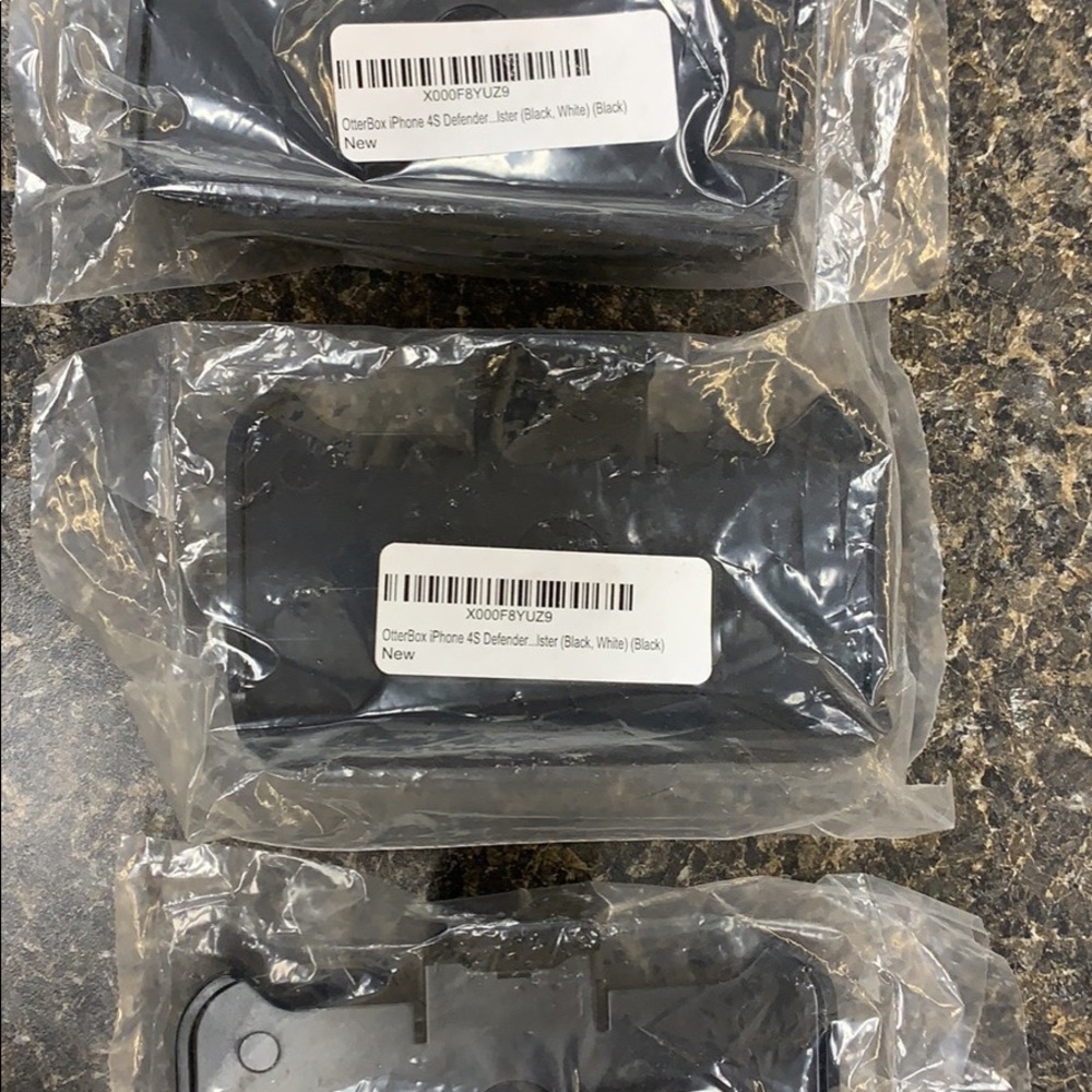 OtterBox iPhone 4S Clip